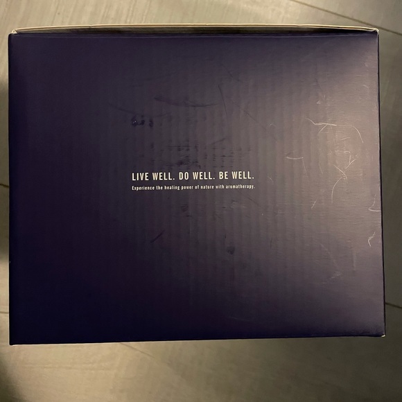 NWT AURIA wood Diffuser -brand new, never used - Picture 2 of 3